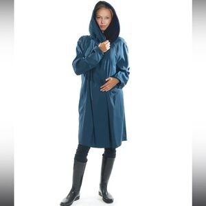 MYCRA PAC reversible hooded short donatello in sapphire